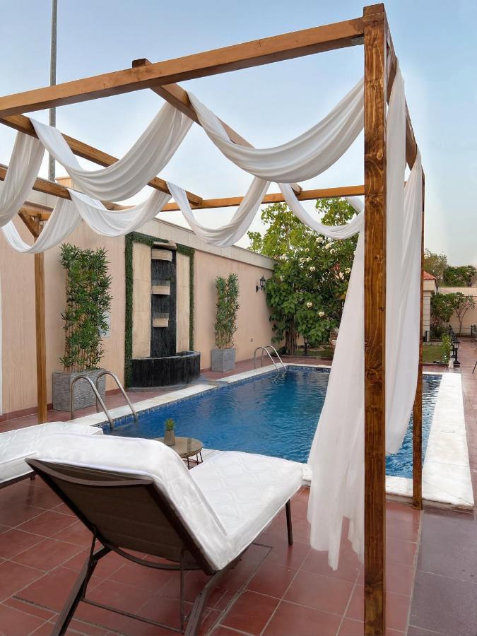 97 Villas * Riyadh